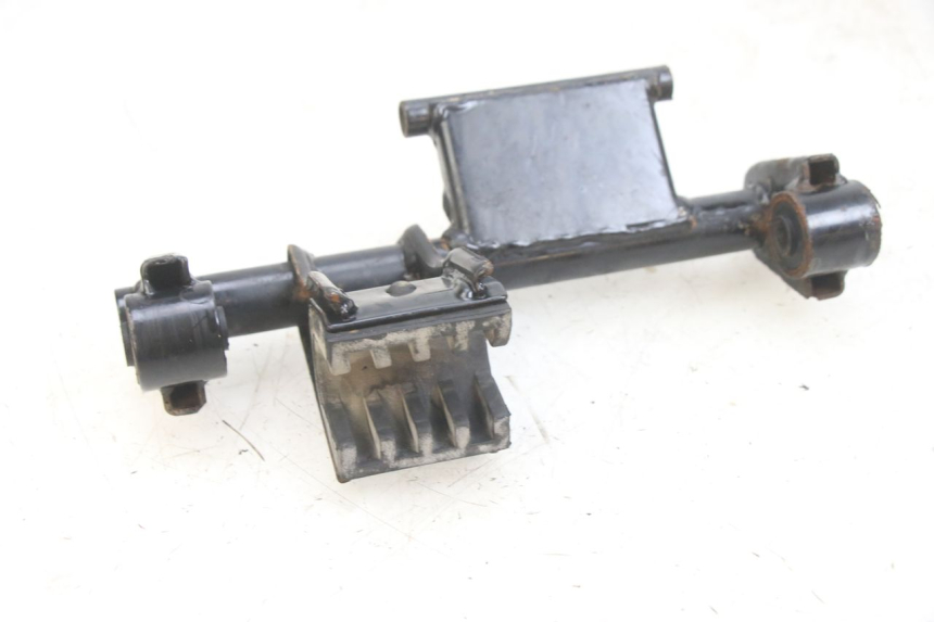 photo de SUPORTE DO MOTOR PEUGEOT SPEEDFIGHT 4 4T 50 (2015 - 2020) - Outro ângulo de visão