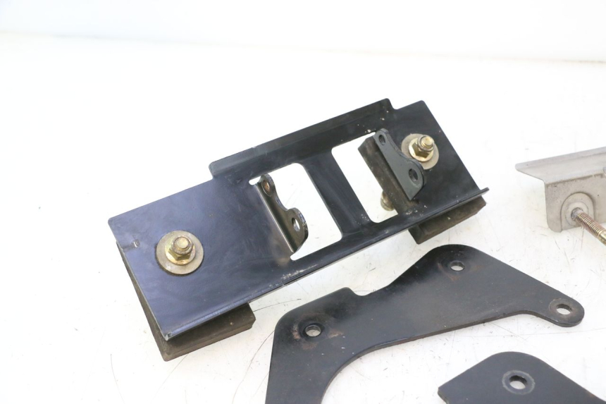 photo de SUPORTE DO MOTOR CAN-AM SPYDER RS 1000 (2008 - 2012) - Ampliação técnica