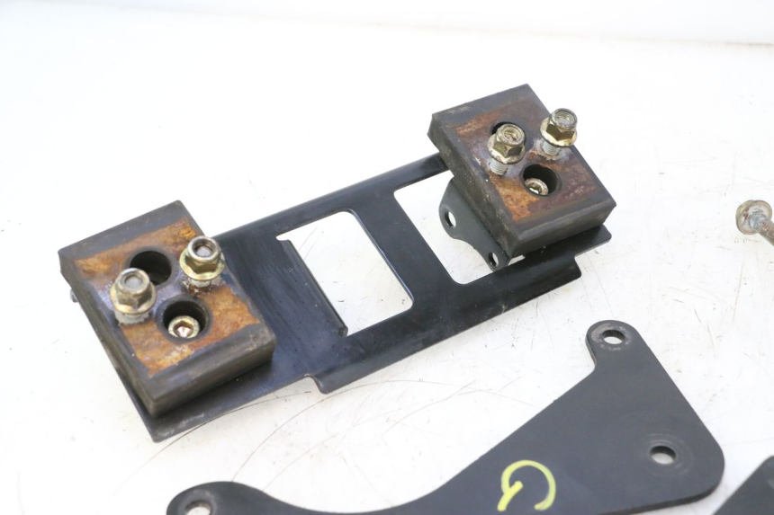 photo de SUPORTE DO MOTOR CAN-AM SPYDER RS 1000 (2008 - 2012) - Estado da superfície