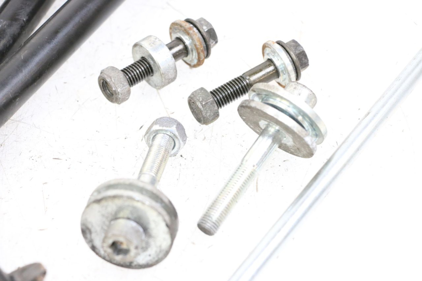 photo de SUPORTE DO MOTOR PEUGEOT STREETZONE 2T 50 (2014 - 2019) - Outro ângulo de visão