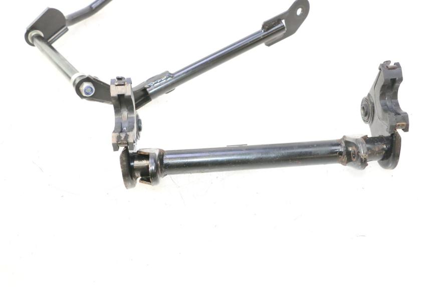 photo de SUPORTE DO MOTOR PEUGEOT STREETZONE NAKED 2T 50 (2014 - 2018) - Outro ângulo de visão