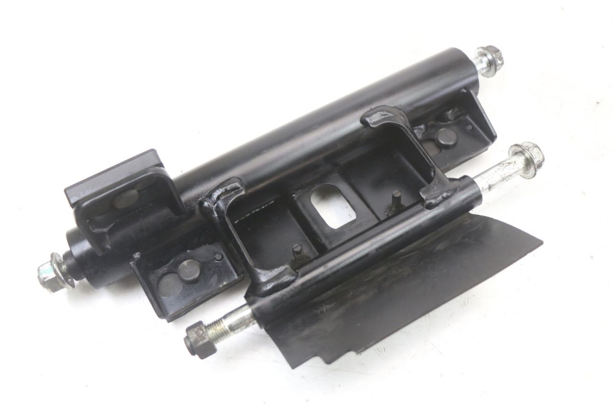 photo de SUPORTE DO MOTOR SUZUKI BURGMAN 125 (2018 - 2021) - Vista principal