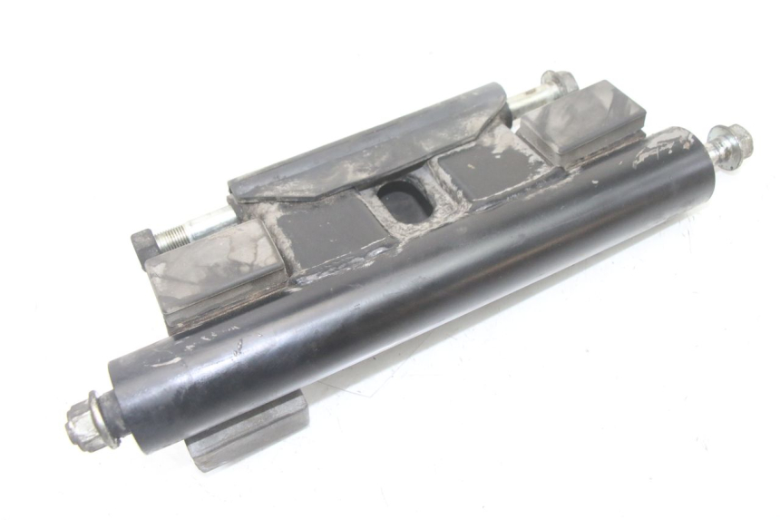 photo de SUPORTE DO MOTOR SUZUKI BURGMAN 125 (2018 - 2021) - Outro ângulo de visão