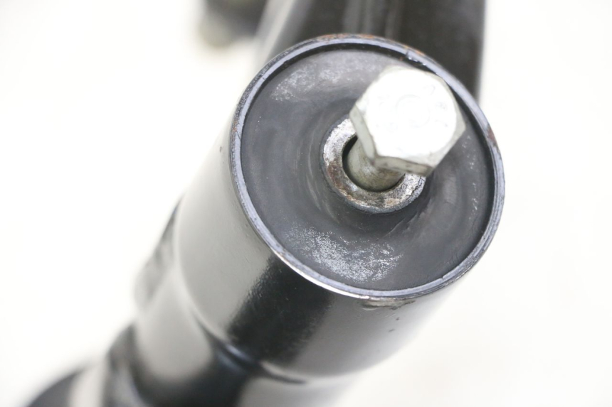photo de SUPORTE DO MOTOR APRILIA SXR 50 (2021 - 2023) - Zoom do estado de desgaste