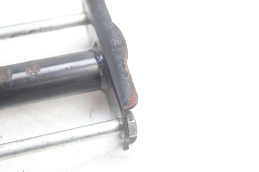 photo de SUPORTE DO MOTOR PEUGEOT TREKKER 50 (1995 - 2004) - Zoom do estado de desgaste
