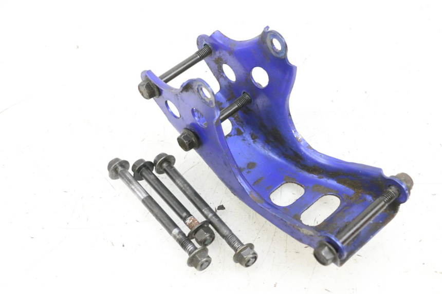 photo de SUPORTE DO MOTOR YAMAHA TTR 125 (2000 - 2020) - Detalhe da peça