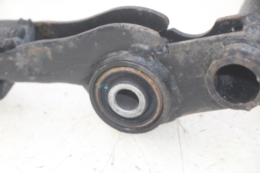 photo de SUPORTE DO MOTOR PEUGEOT TWEET 4T 50 (2010 - 2014) - Detalhe da peça