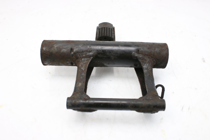 photo de SUPORTE DO MOTOR PIAGGIO TYPHOON 50 (1993 - 1999) - Outro ângulo de visão
