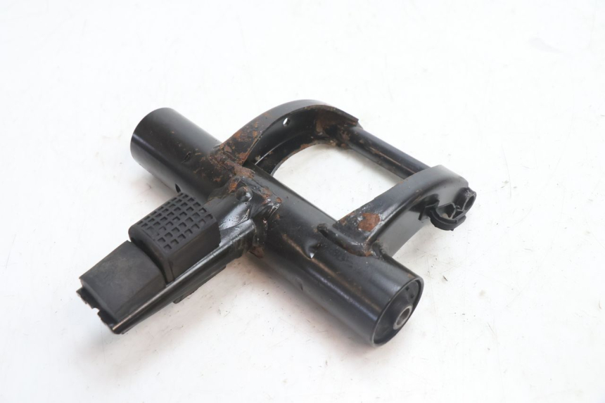 photo de SUPORTE DO MOTOR PIAGGIO TYPHOON 50 (2000 - 2009) - Zoom do estado de desgaste