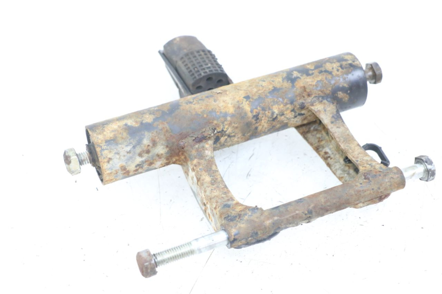 photo de SUPORTE DO MOTOR PIAGGIO TYPHOON 80 (1994 - 1997) - Detalhe da peça