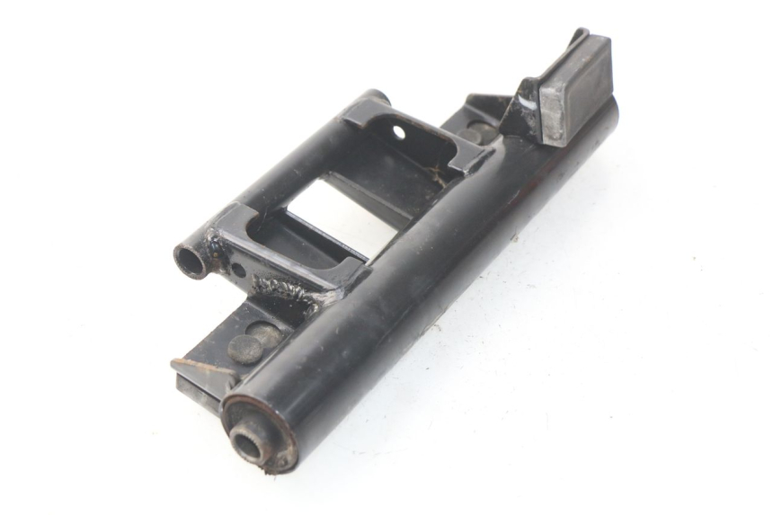 photo de SUPORTE DO MOTOR SUZUKI UC EPICURO 125 (1999 - 2003) - Zoom do estado de desgaste