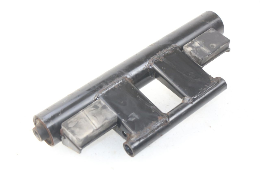 photo de SUPORTE DO MOTOR SUZUKI UC EPICURO 125 (1999 - 2003) - Outro ângulo de visão