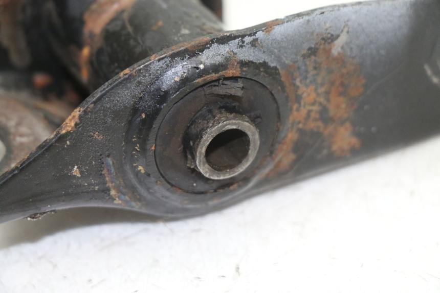 photo de SUPORTE DO MOTOR PIAGGIO VESPA PK FL 2T 50 (1990 - 1996) - Zoom do estado de desgaste