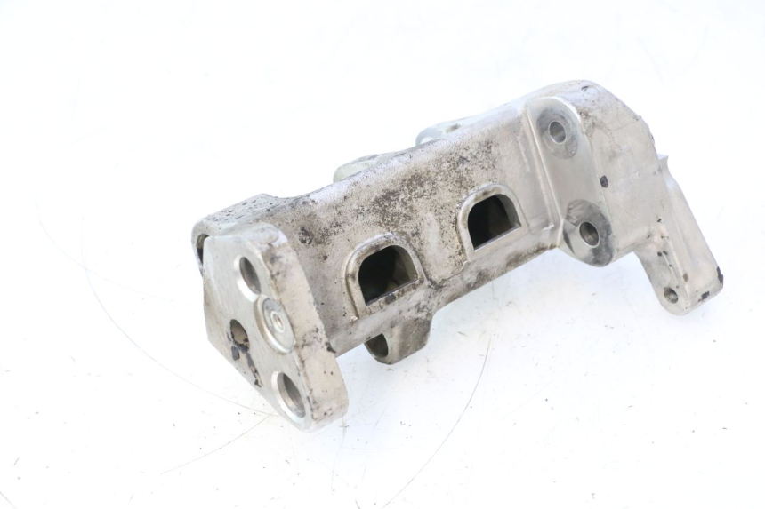 photo de SUPORTE DO MOTOR HONDA VFR FI RC46 800 (1998 - 2001) - Detalhe da peça