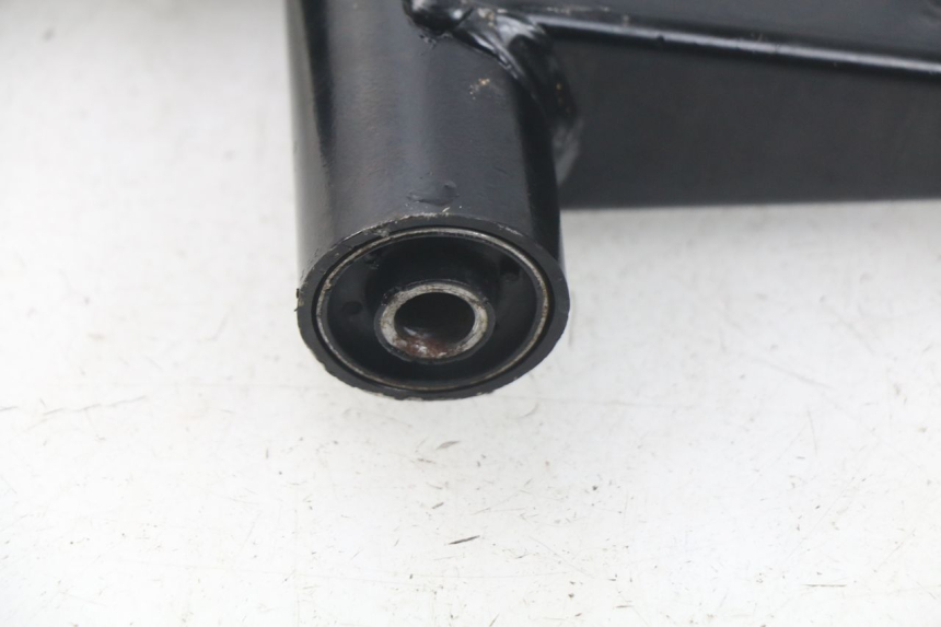 photo de SUPORTE DO MOTOR JM MOTORS VIPER 4T 50 (2015 - 2022) - Zoom do estado de desgaste