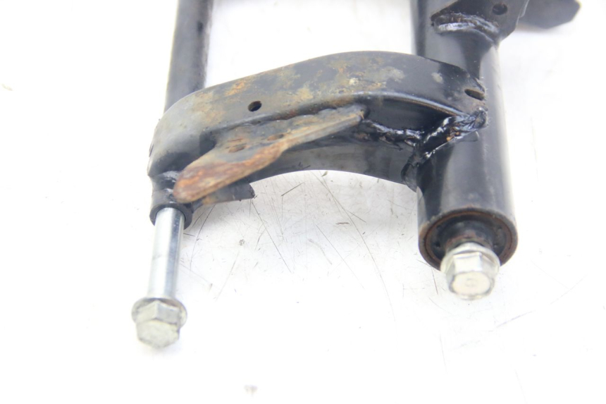 photo de SUPORTE DO MOTOR HONDA VISION NSC R 50 (2013 - 2015) - Zoom do estado de desgaste