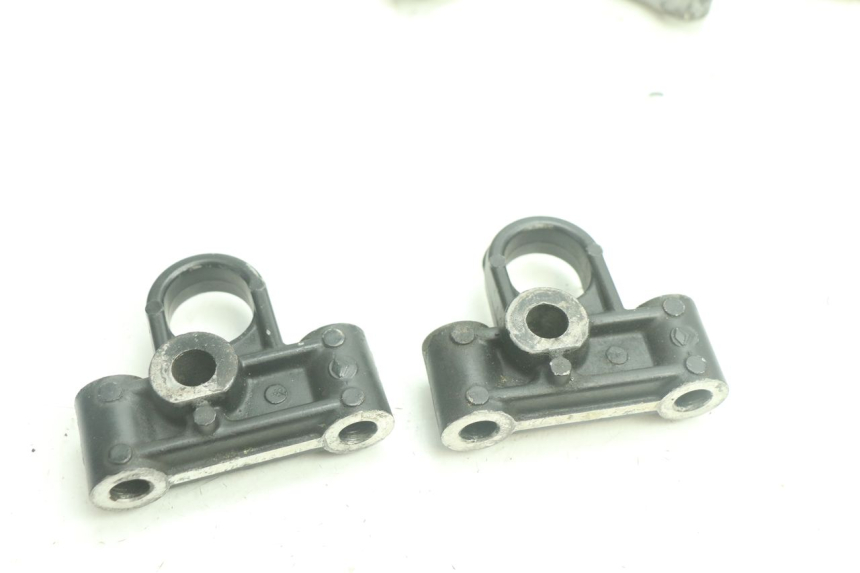 photo de SUPORTE DO MOTOR YAMAHA WAVE RUNNER GP R 1200 (2000 - 2003) - Ampliação técnica