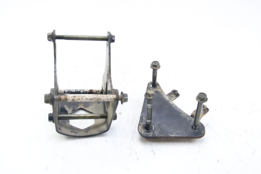 photo de SUPORTE DO MOTOR SYM WOLF SB 125 (2011 - 2018) - Detalhe da peça