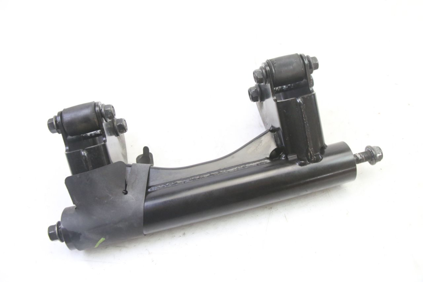 photo de SUPORTE DO MOTOR YAMAHA XMAX X-MAX 125 (2021 - 2025) - Zoom do estado de desgaste