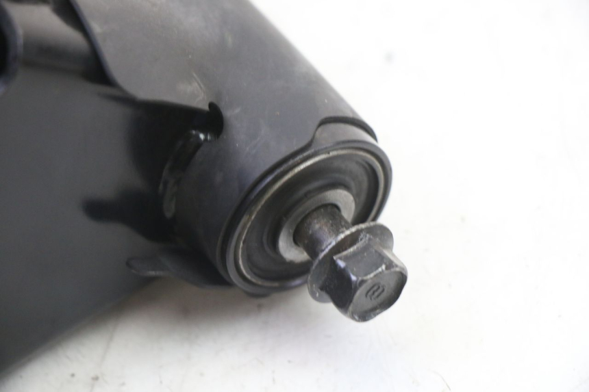 photo de SUPORTE DO MOTOR YAMAHA XMAX X-MAX 125 (2021 - 2025) - Estado da superfície
