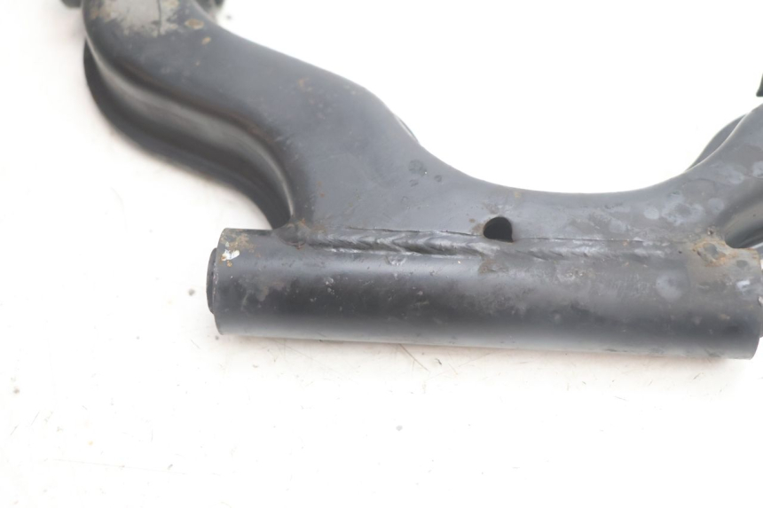 photo de SUPORTE DO MOTOR YAMAHA X-MAX XMAX 125 (2010 - 2013) - Zoom do estado de desgaste