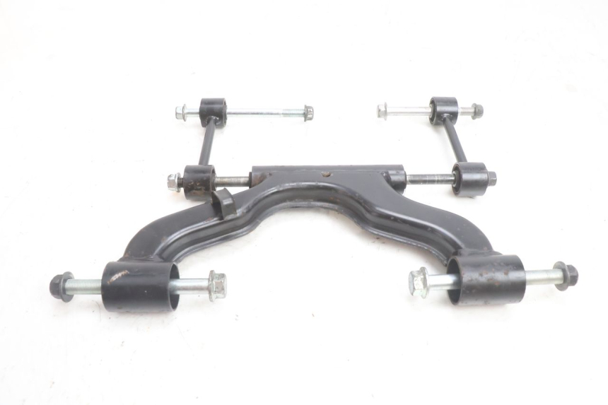 photo de SUPORTE DO MOTOR YAMAHA X-MAX XMAX 125 (2010 - 2013) - Zoom do estado de desgaste