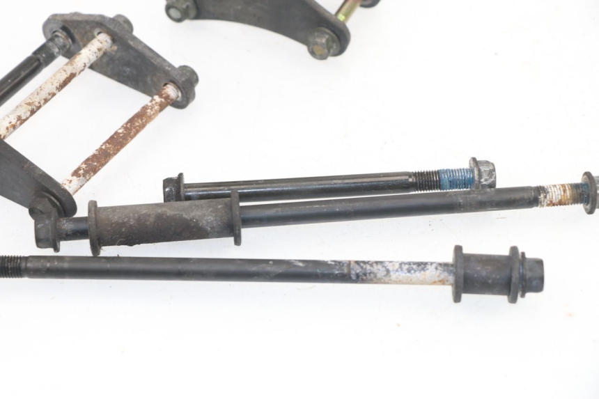 photo de SUPORTE DO MOTOR SUZUKI XF FREEWIND 650 (1997 - 2003) - Detalhe da peça
