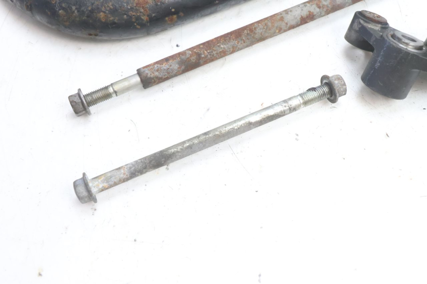 photo de SUPORTE DO MOTOR YAMAHA XJR 1300 (1998 - 2002) - Zoom do estado de desgaste