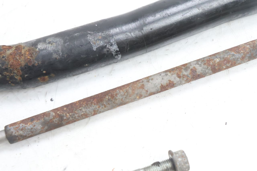 photo de SUPORTE DO MOTOR YAMAHA XJR 1300 (1998 - 2002) - Pontos de fixação