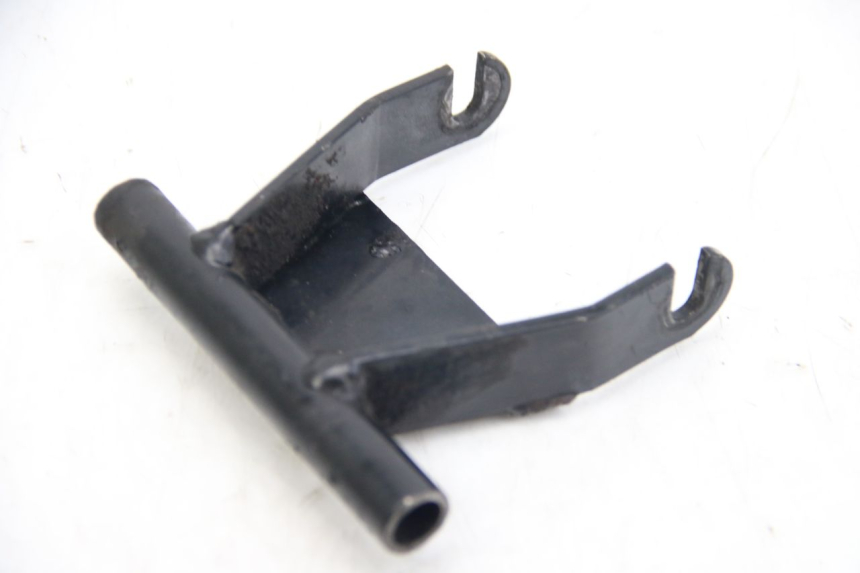 photo de SUPORTE DO MOTOR PEUGEOT XP6 50 (1997 - 2003) - Outro ângulo de visão