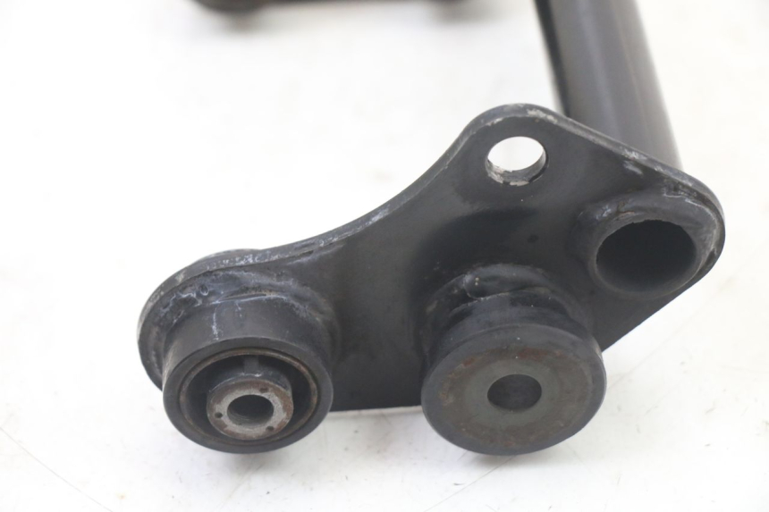 photo de SUPORTE DO MOTOR YAMAHA FZS FAZER 600 (2001 - 2003) - Estado da superfície