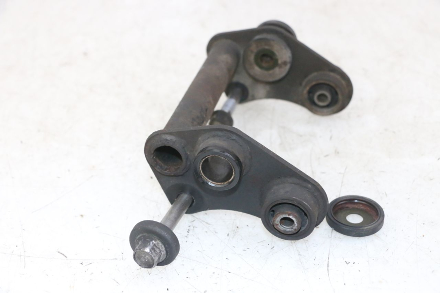 photo de SUPORTE DO MOTOR YAMAHA FZS FAZER 600 (2001 - 2003) - Detalhe da peça