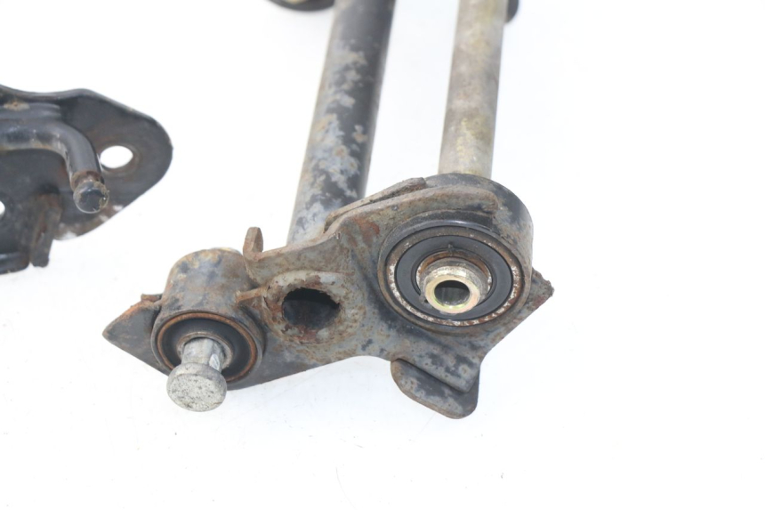 photo de SUPORTE DO MOTOR YAMAHA YP MAJESTY 125 (2007 - 2010) - Detalhe da peça