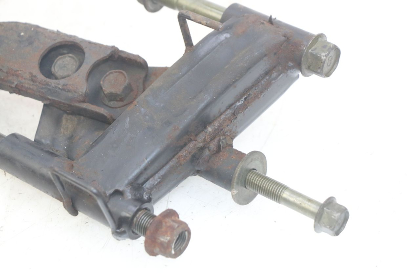 photo de SUPORTE DO MOTOR YAMAHA YP MAJESTY 400 (2004 - 2008) - Outro ângulo de visão