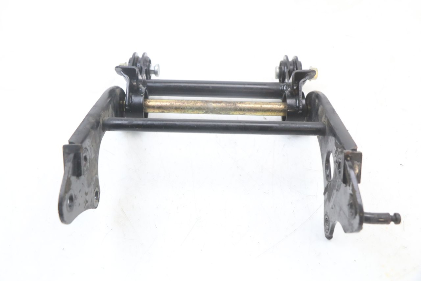photo de SUPORTE DO MOTOR YAMAHA YP MAJESTY 125 (2002 - 2006) - Detalhe da peça