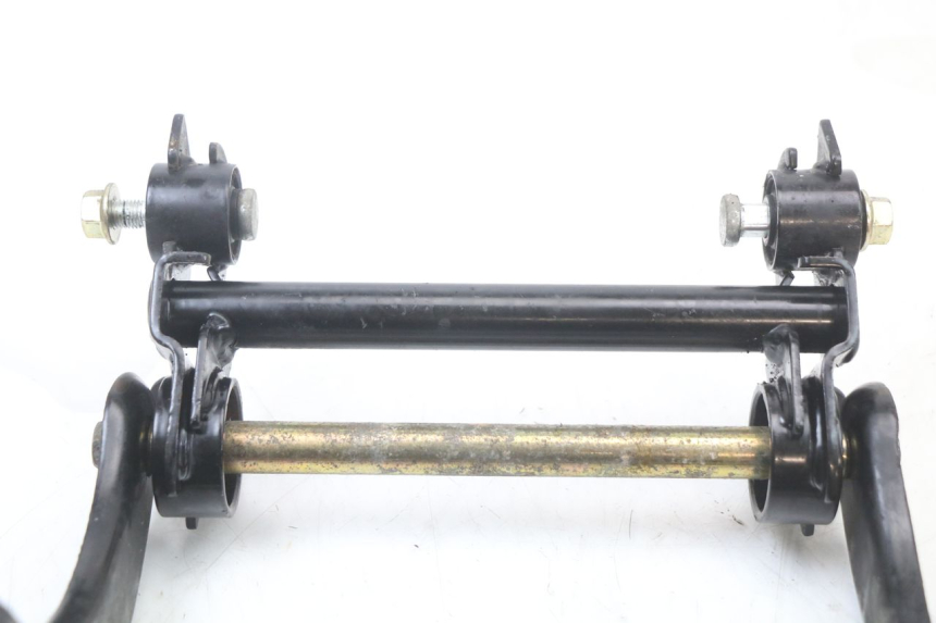 photo de SUPORTE DO MOTOR YAMAHA YP MAJESTY 125 (2002 - 2006) - Vista geral