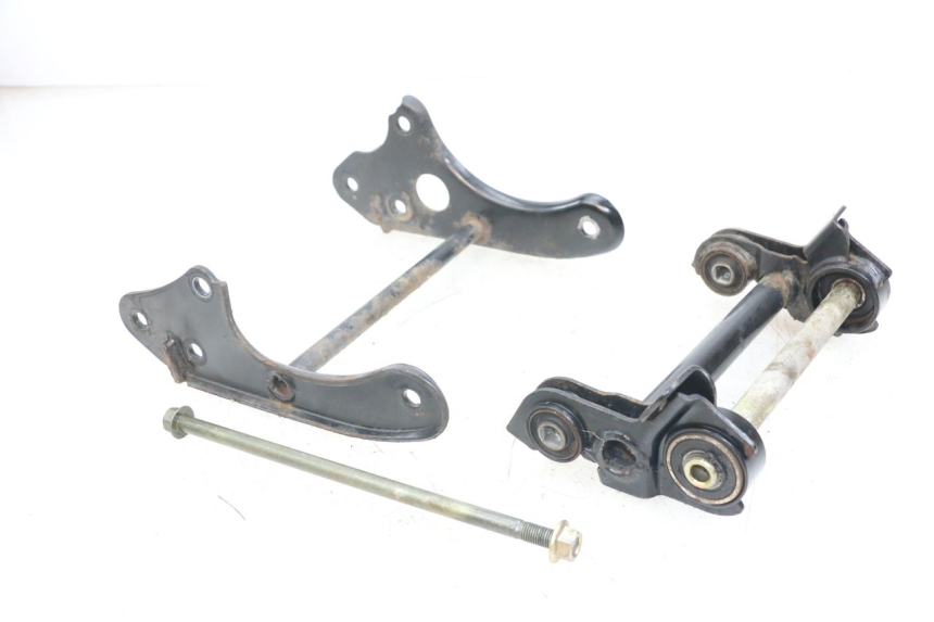 photo de SUPORTE DO MOTOR YAMAHA YP MAJESTY 125 (2002 - 2006) - Outro ângulo de visão