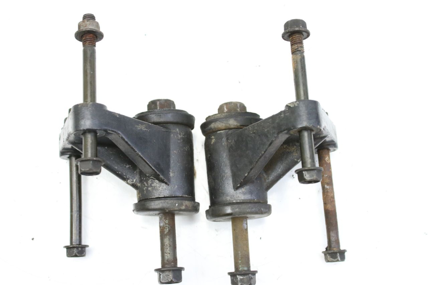 photo de SUPORTE DO MOTOR KAWASAKI ZEPHYR 1100 ( - 1995) - Outro ângulo de visão
