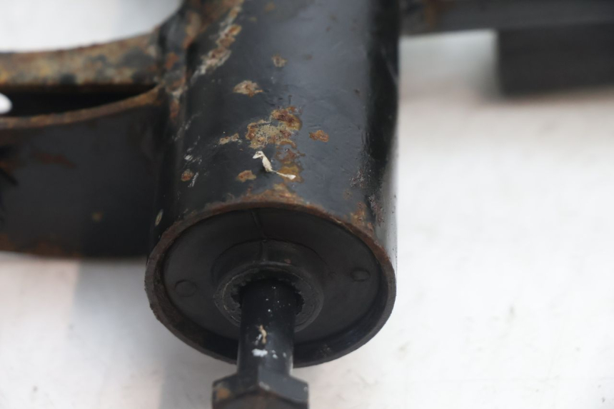 photo de SUPORTE DO MOTOR PIAGGIO ZIP 2T 50 (2009 - 2019) - Estado da superfície