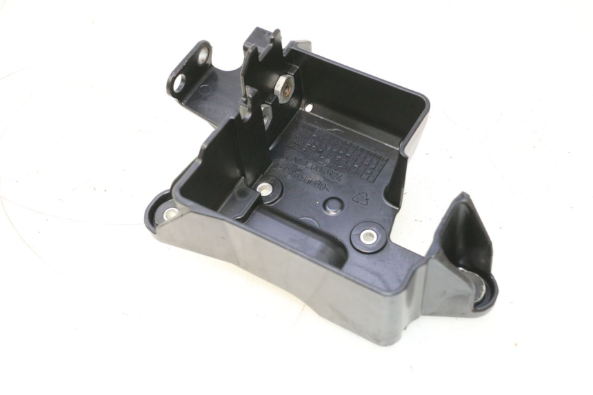 photo de SUPORTE DA BOMBA ABS PIAGGIO MP3 HPE 530 (2022 - 2026) - Vista principal