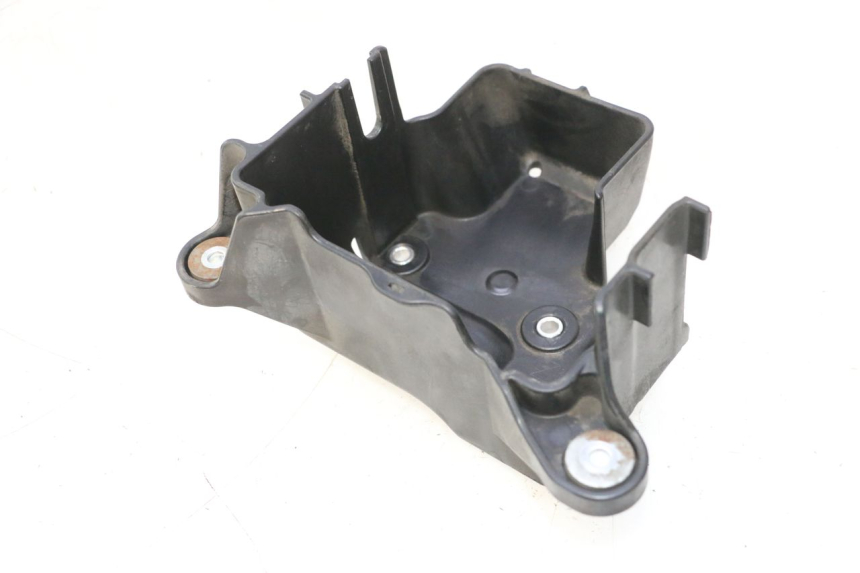 photo de SUPORTE DA BOMBA ABS PIAGGIO MP3 500 (2016 - 2018) - Vista principal