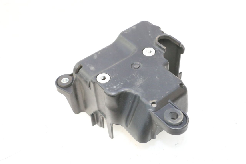 photo de SUPORTE DA BOMBA ABS PIAGGIO MP3 500 (2016 - 2018) - Zoom do estado de desgaste