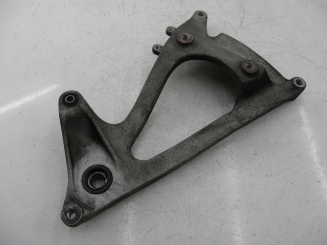 photo de SUPORTE DE ESCAPE HONDA SH 125 (2005 - 2008) - Detalhe da peça