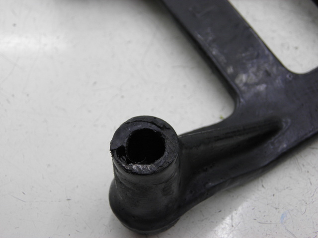 photo de SUPORTE DE ESCAPE JM MOTOR S-MAX 125 (2010 - 2014) - Zoom do estado de desgaste