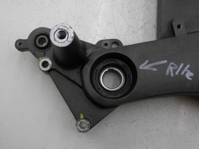 photo de SUPORTE DE ESCAPE KYMCO XCITING RI ABS 500 (2010) - Vista geral