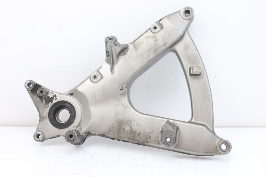 photo de SUPORTE DE ESCAPE SUZUKI AN BURGMAN 400 (2006 - 2010) - Vista principal
