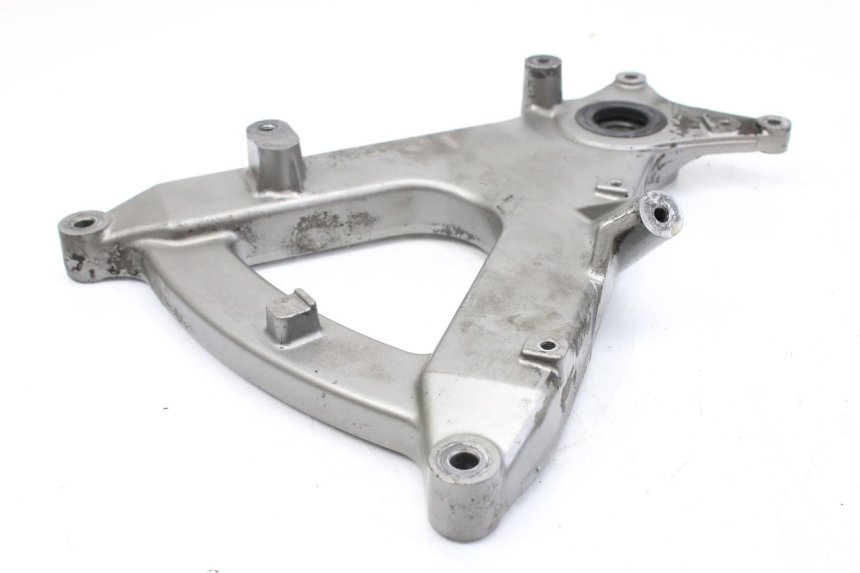 photo de SUPORTE DE ESCAPE SUZUKI AN BURGMAN 400 (2006 - 2010) - Ampliação técnica