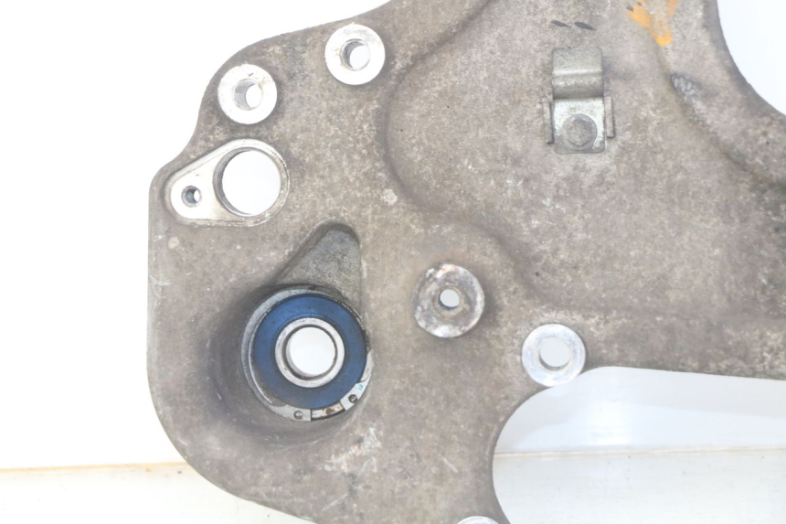 photo de SUPORTE DE ESCAPE PIAGGIO BEVERLY 125 (2010 - 2015) - Outro ângulo de visão