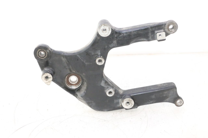 photo de SUPORTE DE ESCAPE SUZUKI BURGMAN 125 (2007 - 2014) - Vista principal