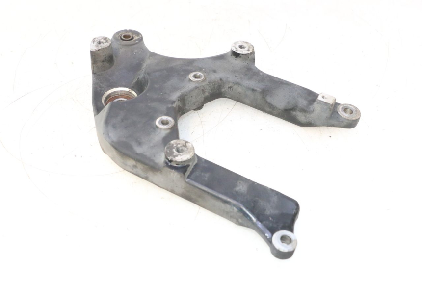 photo de SUPORTE DE ESCAPE SUZUKI BURGMAN 125 (2007 - 2014) - Detalhe da peça